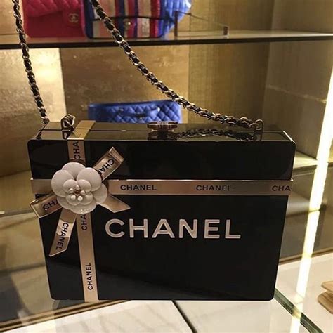 chanel beaute bag price|chanel gift with purchase bag.